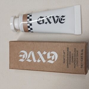 GXVE Gwen Stefani paint it up shadow mousse Midriff New